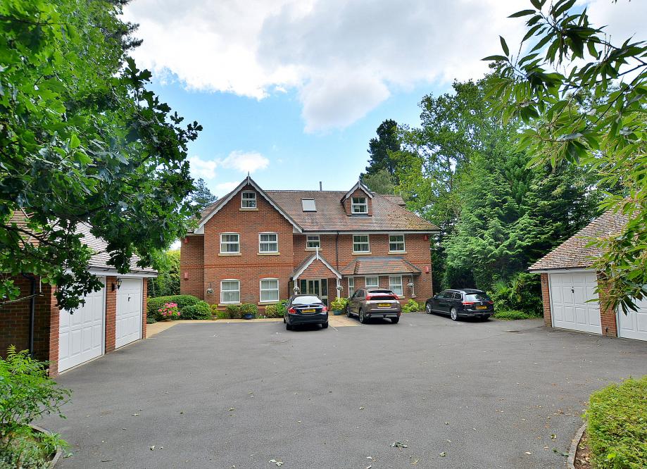 Ferndown Hearnes Estate Agents